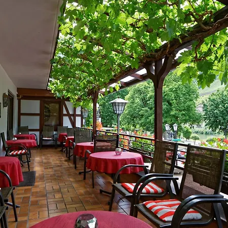 Vendégház Weinhaus Hirschen Bruttig-Fankel