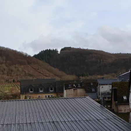 Guest house Weinhaus Hirschen Bruttig-Fankel