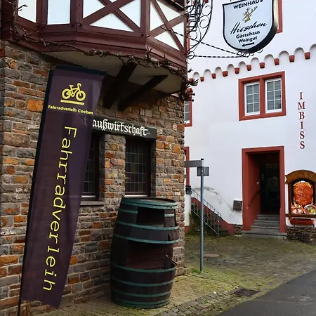 Weinhaus Hirschen ゲストハウス ブルッティヒ・ファンケル