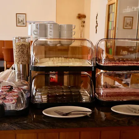 Guest house Weinhaus Hirschen Bruttig-Fankel