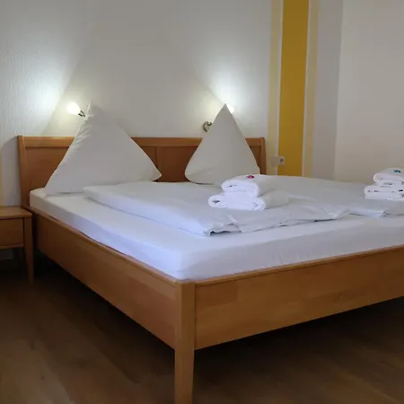 Weinhaus Hirschen Guest house