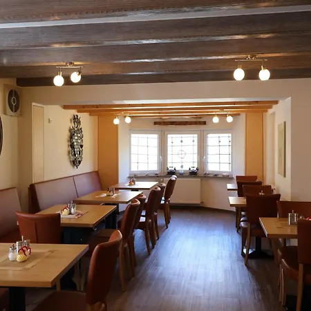 Weinhaus Hirschen 브루티크판켈
