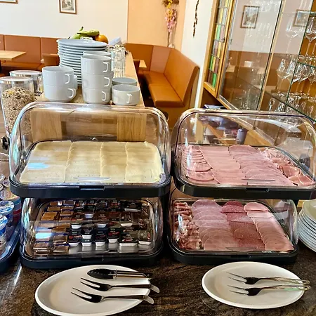 Weinhaus Hirschen 3*