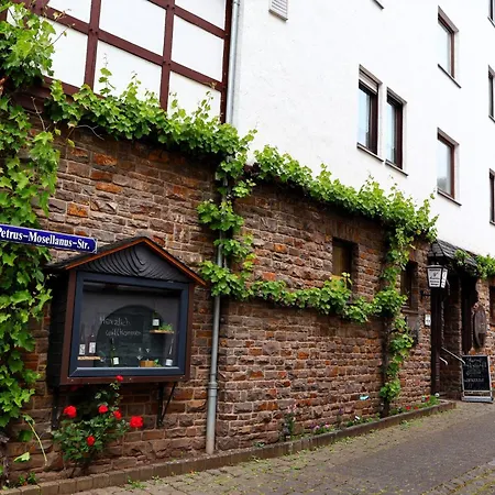 Weinhaus Hirschen Gæstehus 3*